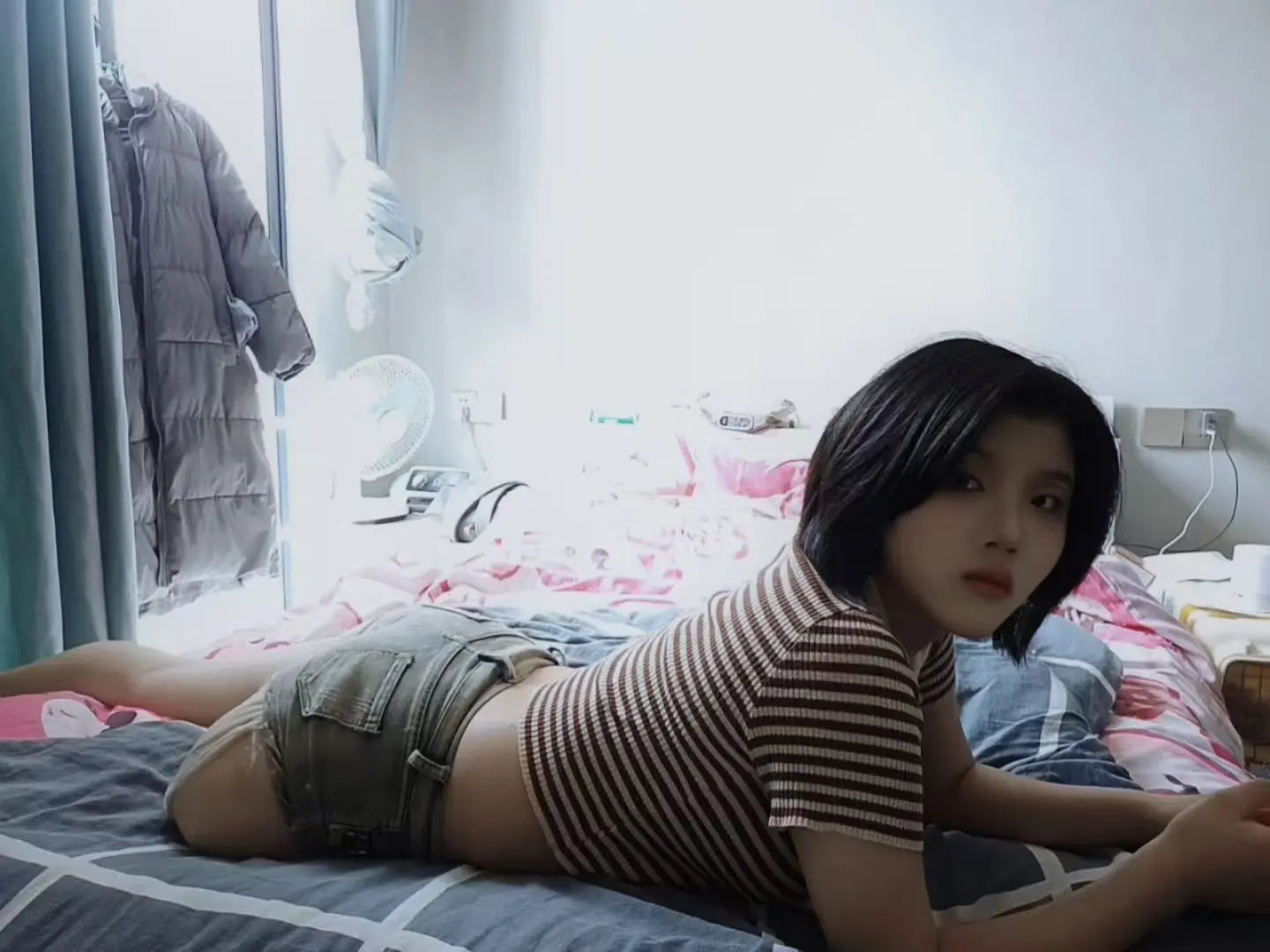 Lingo: Sak Amputee Girl - Selfie AmputeeClub