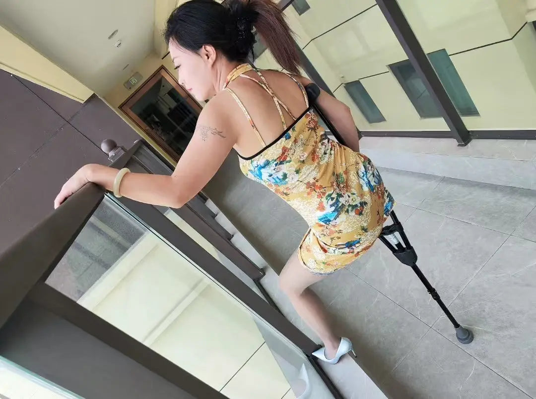 Emma: RHD Amputee Girl - Cute Maid AmputeeClub