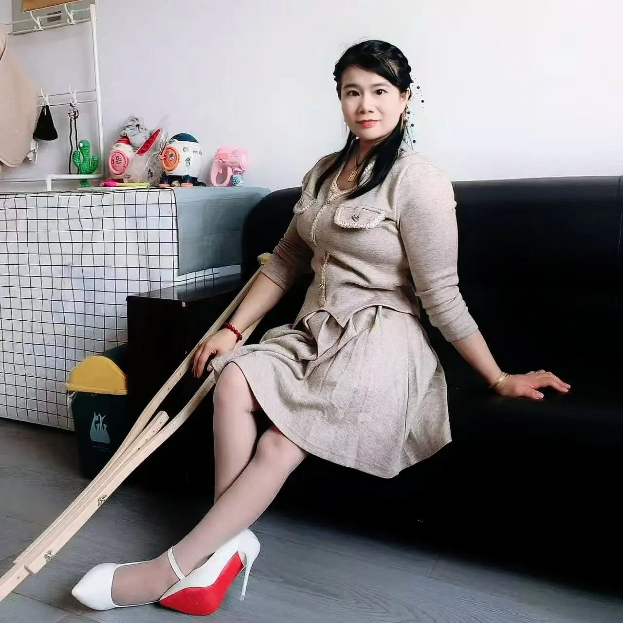 Carrie: Polio Lady - Kiss little feet AmputeeClub