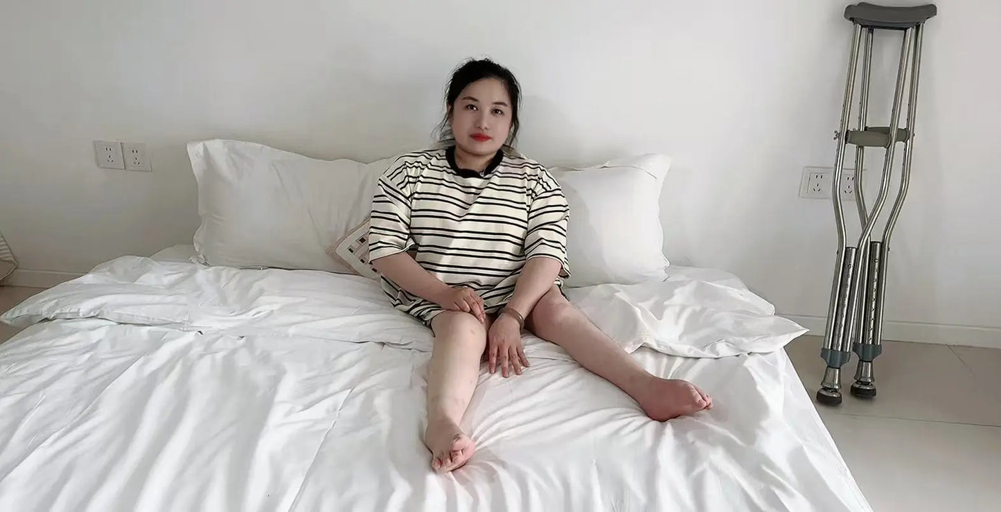 Hedy: Polio Girl - Weak legs, powerless to walk indoors AmputeeClub