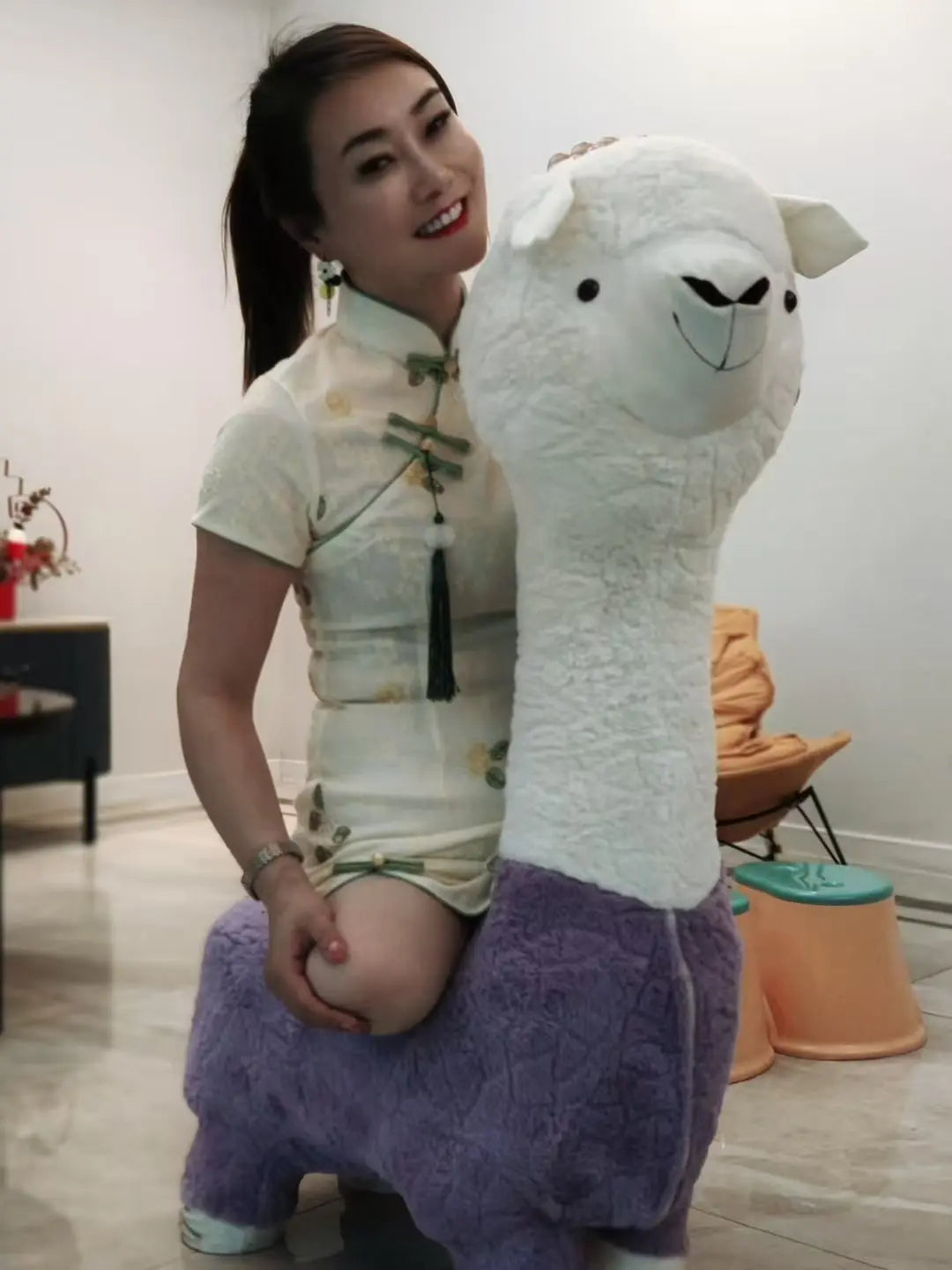 Lee: Dak Amputee Lady - Legless Cheongsam Lady AmputeeClub