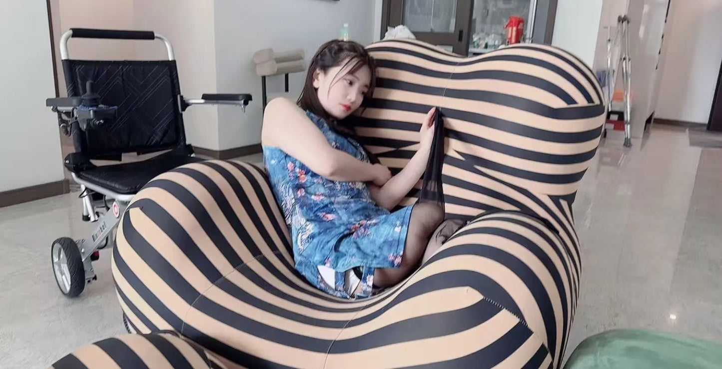 Sally: Dak Amputee Girl - A legless girl wearing a cheongsam - AmputeeClub