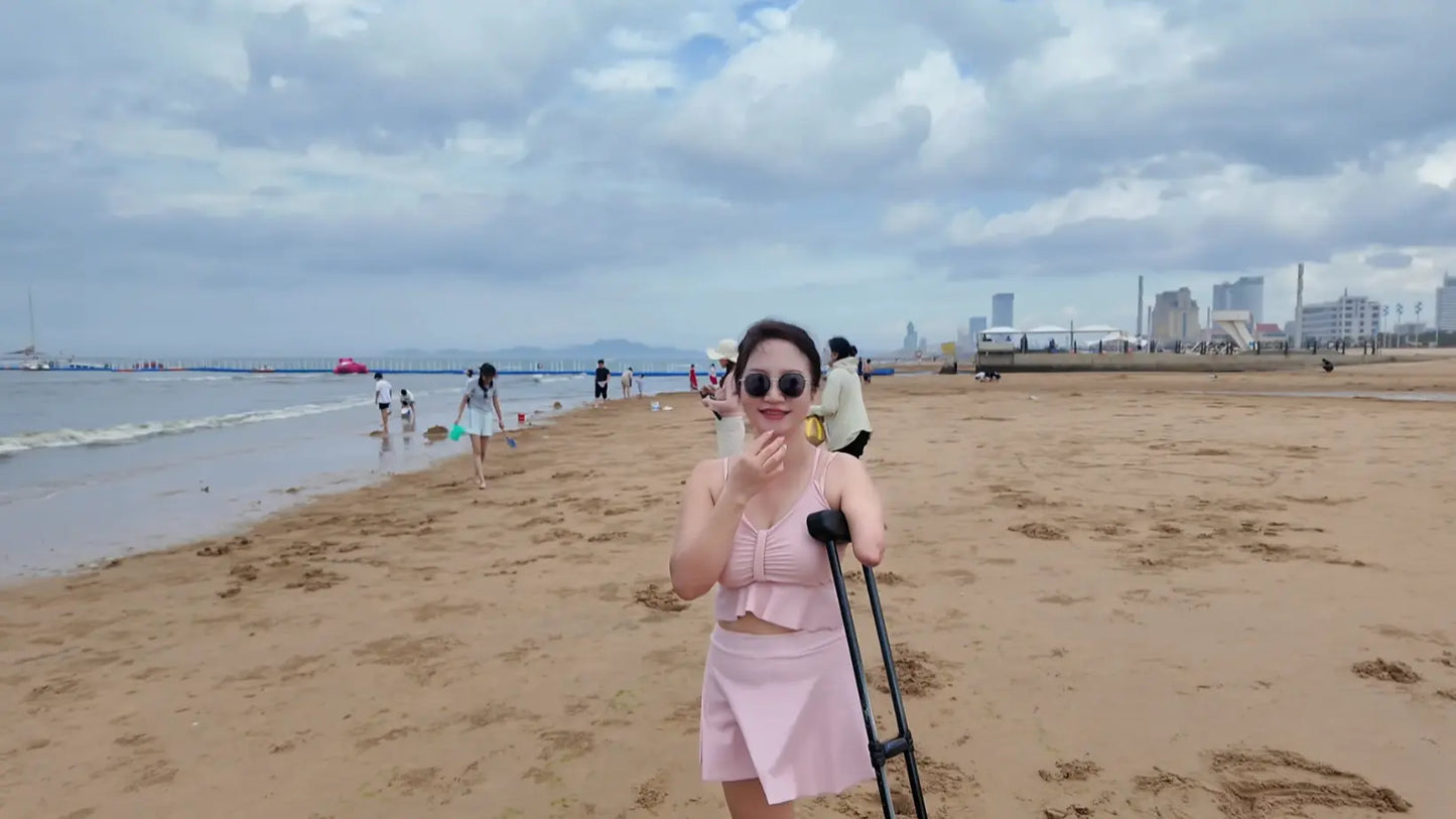 Lanzi: Ooe Amputee Lady - Seaside Trip - AmputeeClub
