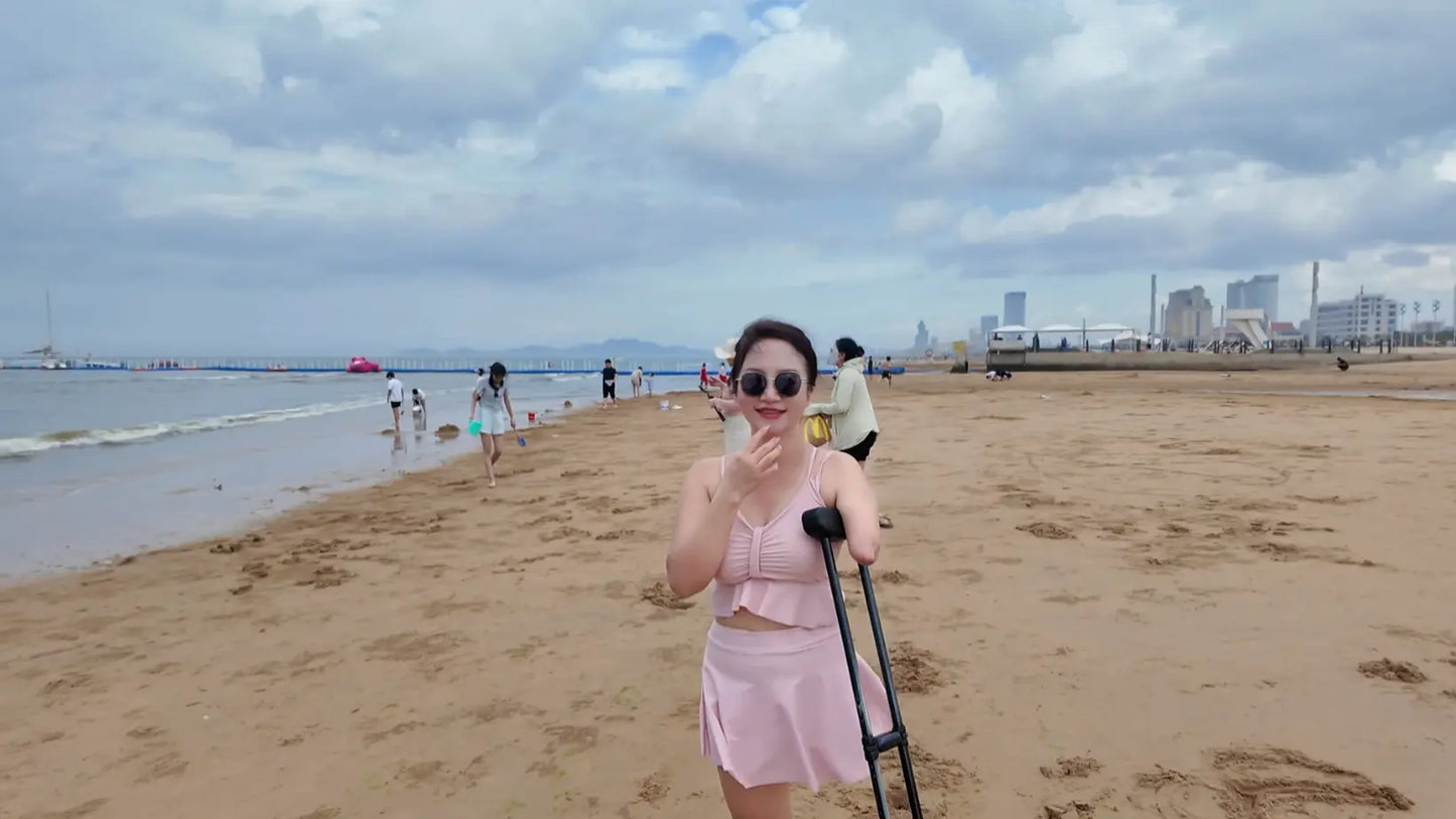 Lanzi: Ooe Amputee Lady - Seaside Trip - AmputeeClub