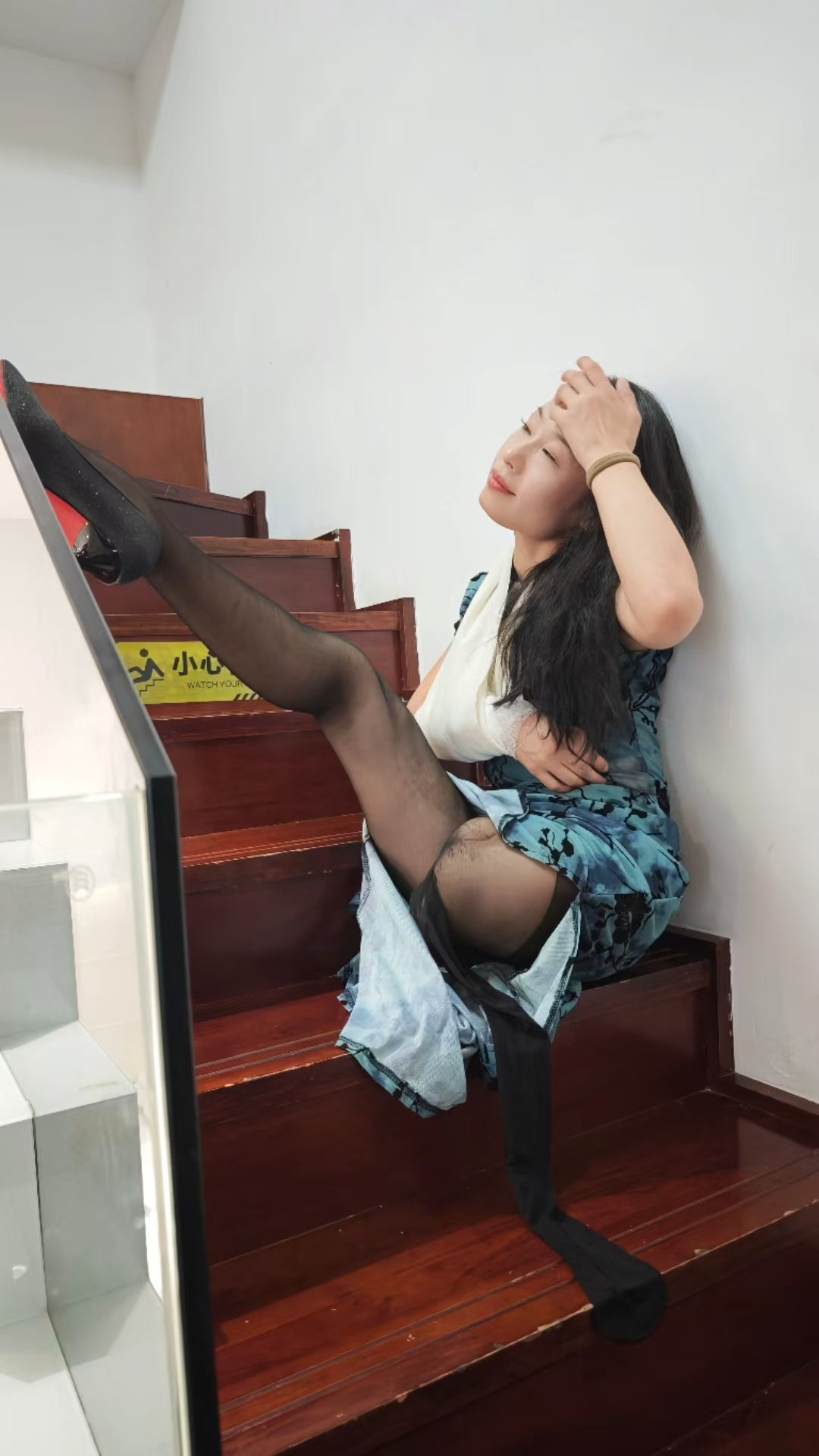 Ayla: Sak Amputee Girl - Loneliness with nowhere to go - AmputeeClub