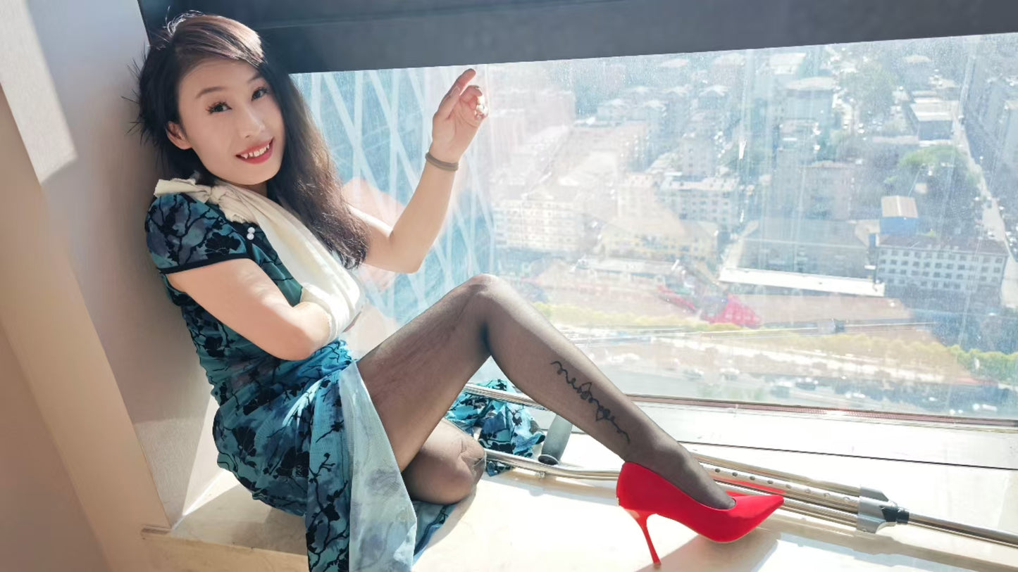 Ayla: Sak Amputee Girl - Loneliness with nowhere to go - AmputeeClub