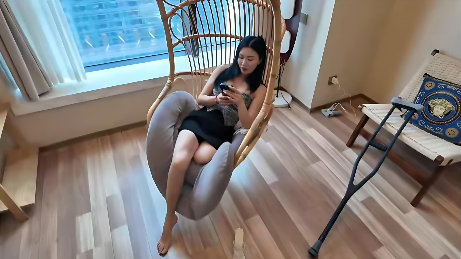 Rika: Sak Amputee Girl - Unskilled Piano Practice - AmputeeClub