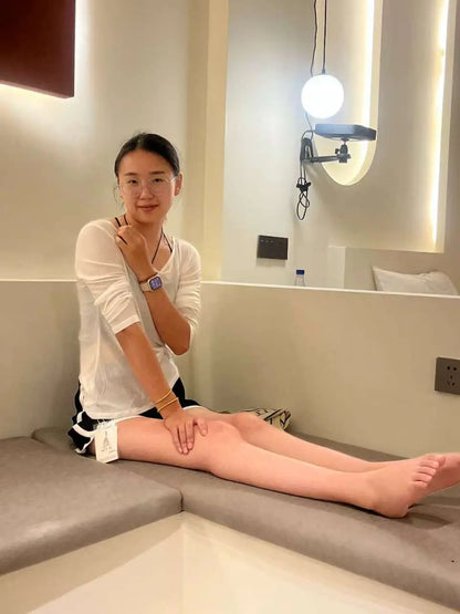 Zoe: Paraplegic Girl Playing with Her Unconscious Feet AmputeeClub