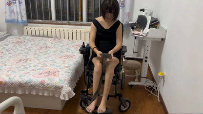Mia: Paraplegic Girl - In black stockings wearing diapers - AmputeeClub