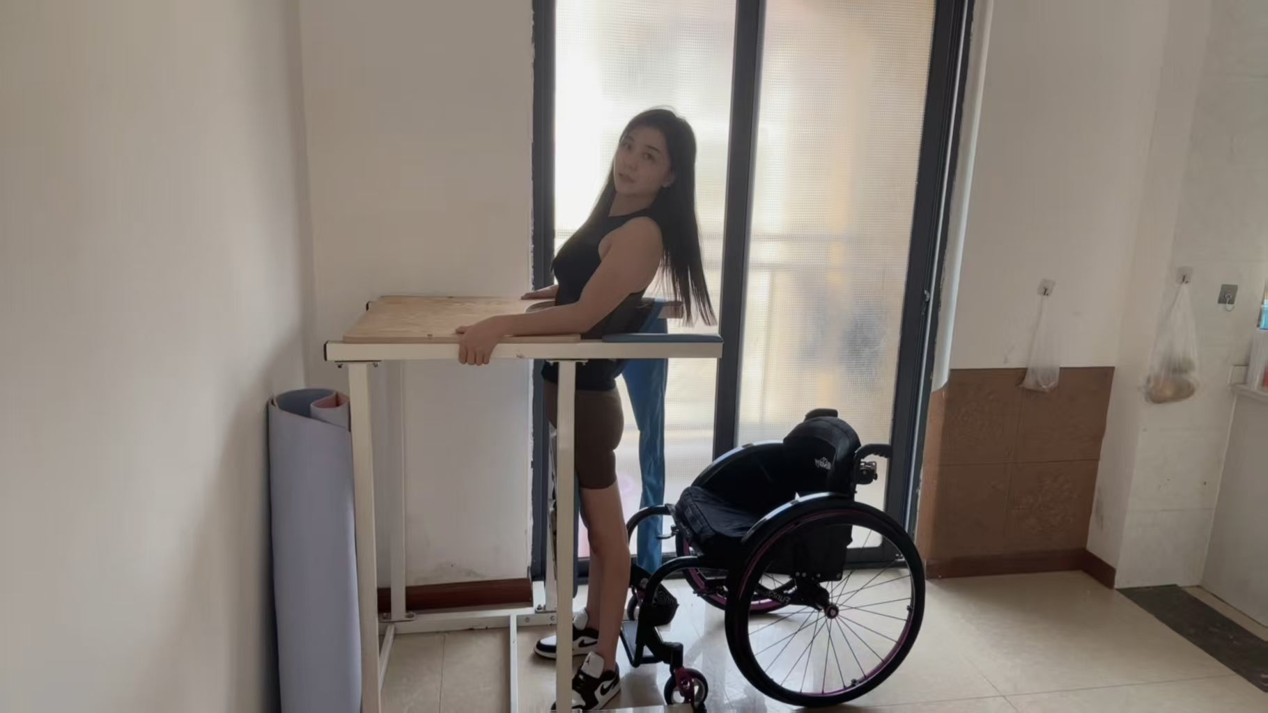New model New video: Belle:Paraplegic Girl