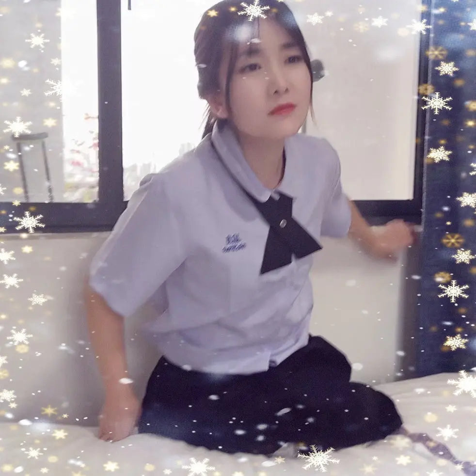 Sally: Dak Amputee Girl - Home Alone in Uniform