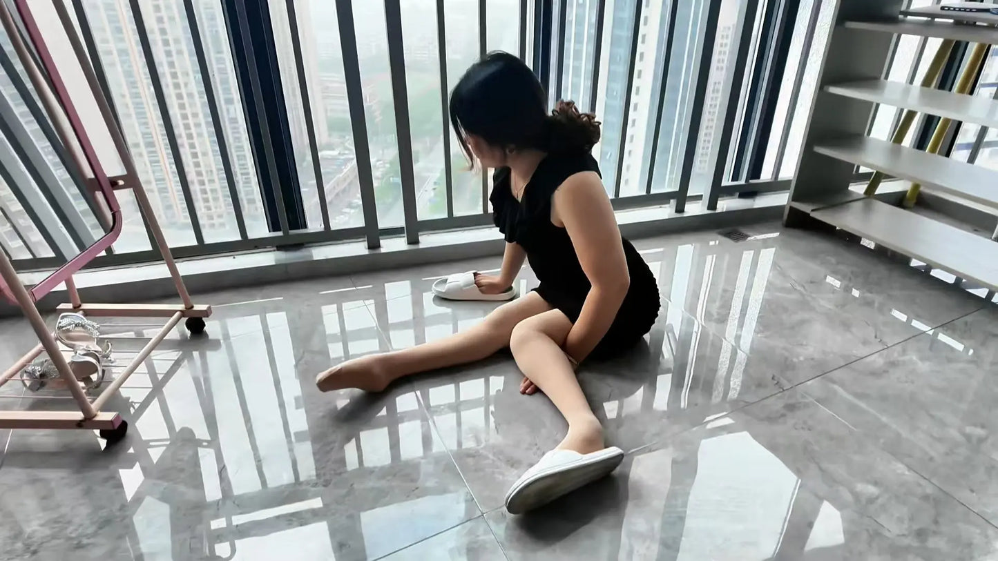 Shera: Paraplegic Girl - tries to wear high heels with weak feet