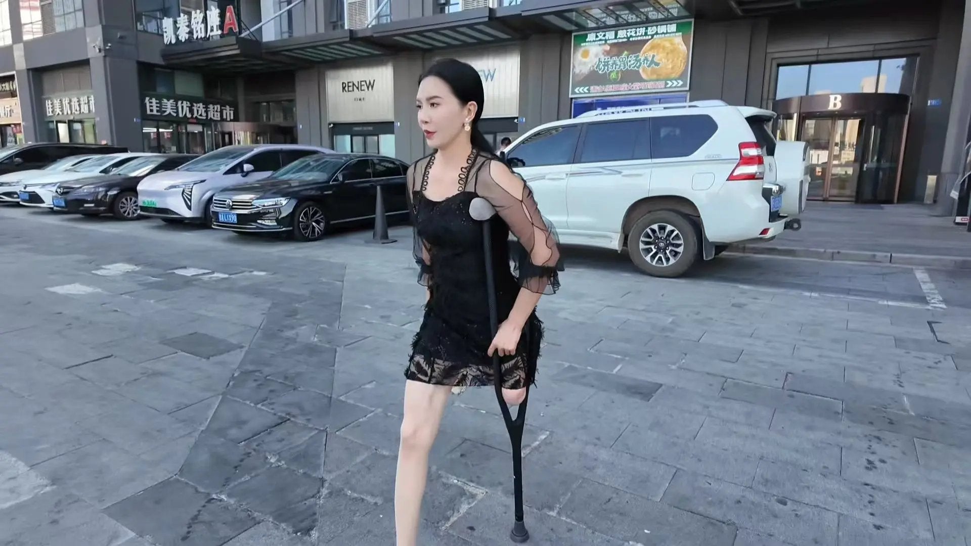 Rika Sak Amputee Girl Beautiful Legs Stocking Seaside Travel