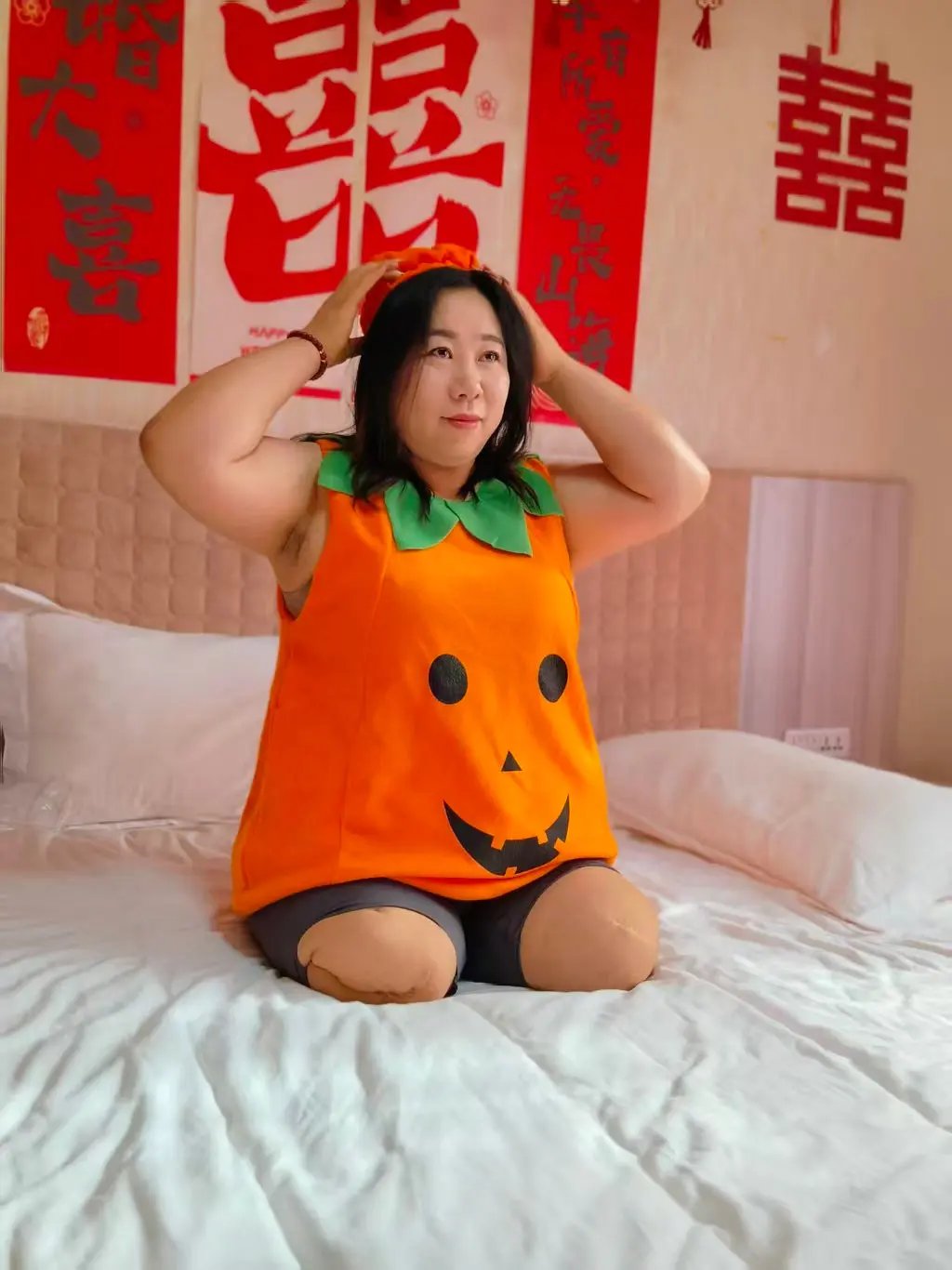 Beryl Halloween Pumpkin Lantern - Dak Amputee Girl Video