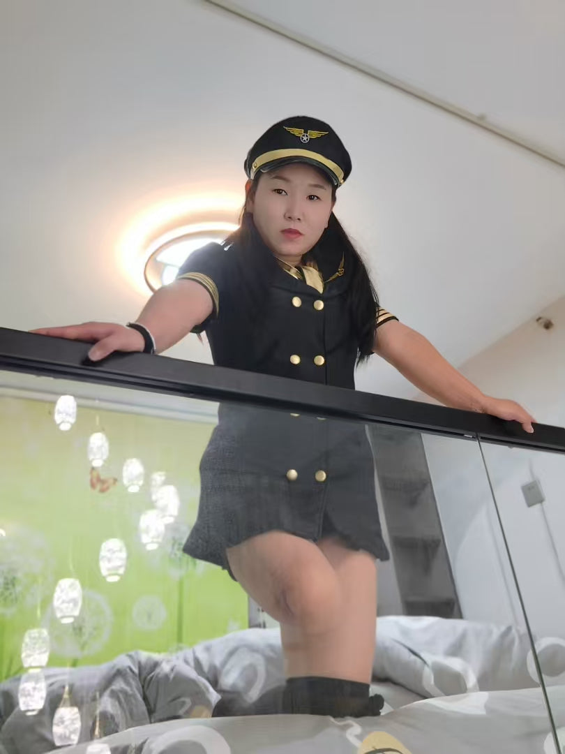 New model, new Video Gigi Sak Amputee girl Halloween special featured video