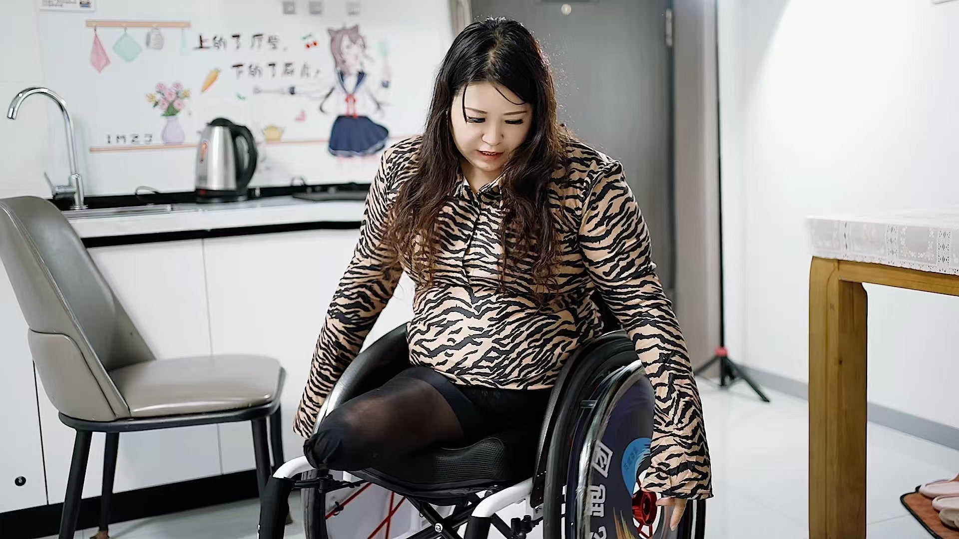 Barbie: RbkLhp Amputee Girl - (Return to Acting) Demonstrates Superb Wheelchair Skills