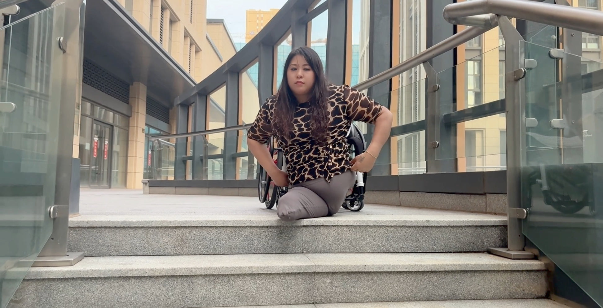 Barbie: RbkLhp Amputee Girl goes out in a wheelchair.