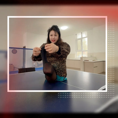 Barbie: RbkLhp Amputee Girl plays ping pong with her amputated limbs