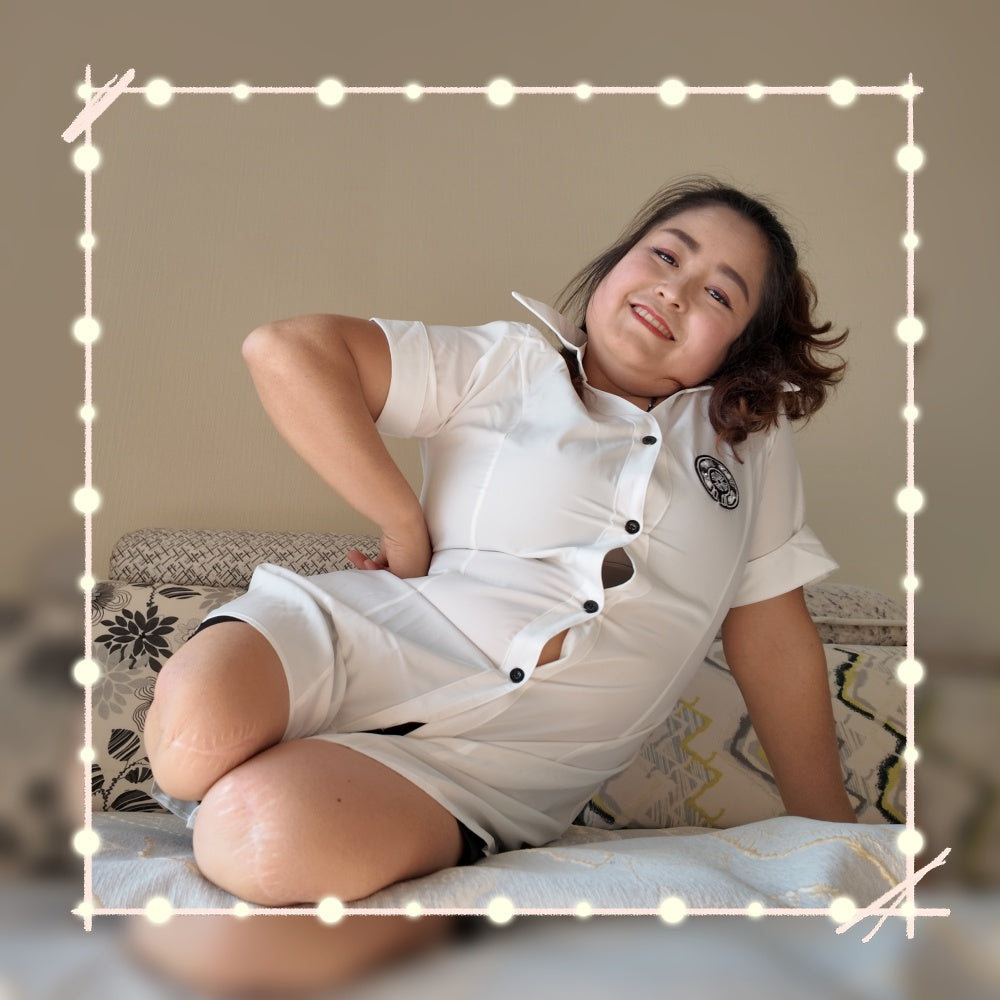 Tina, an amputee girl - An early riser's day