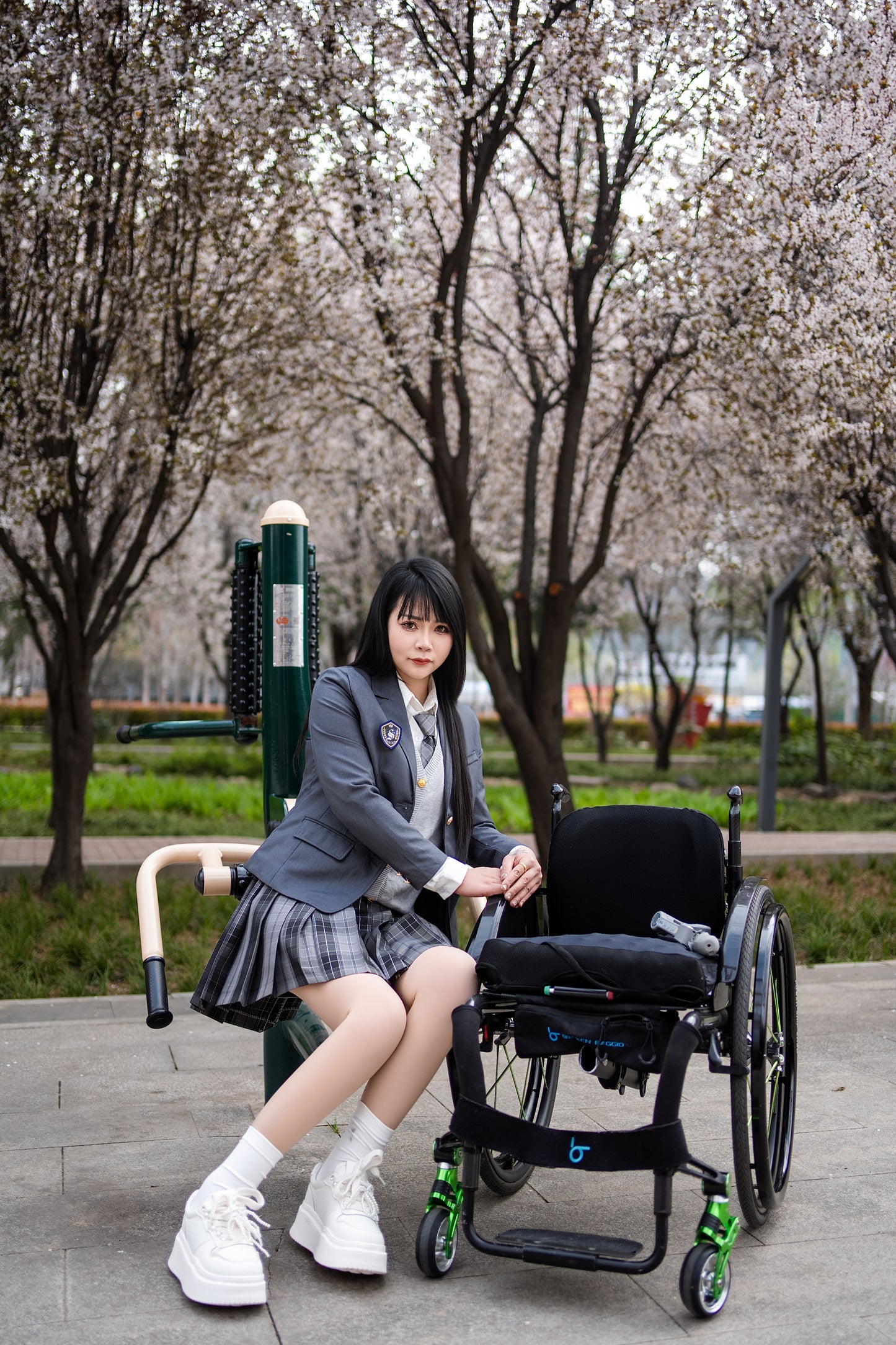 The Para Girl Nora - Cute Schoolgirl Uniform Experience with Gym Equipment