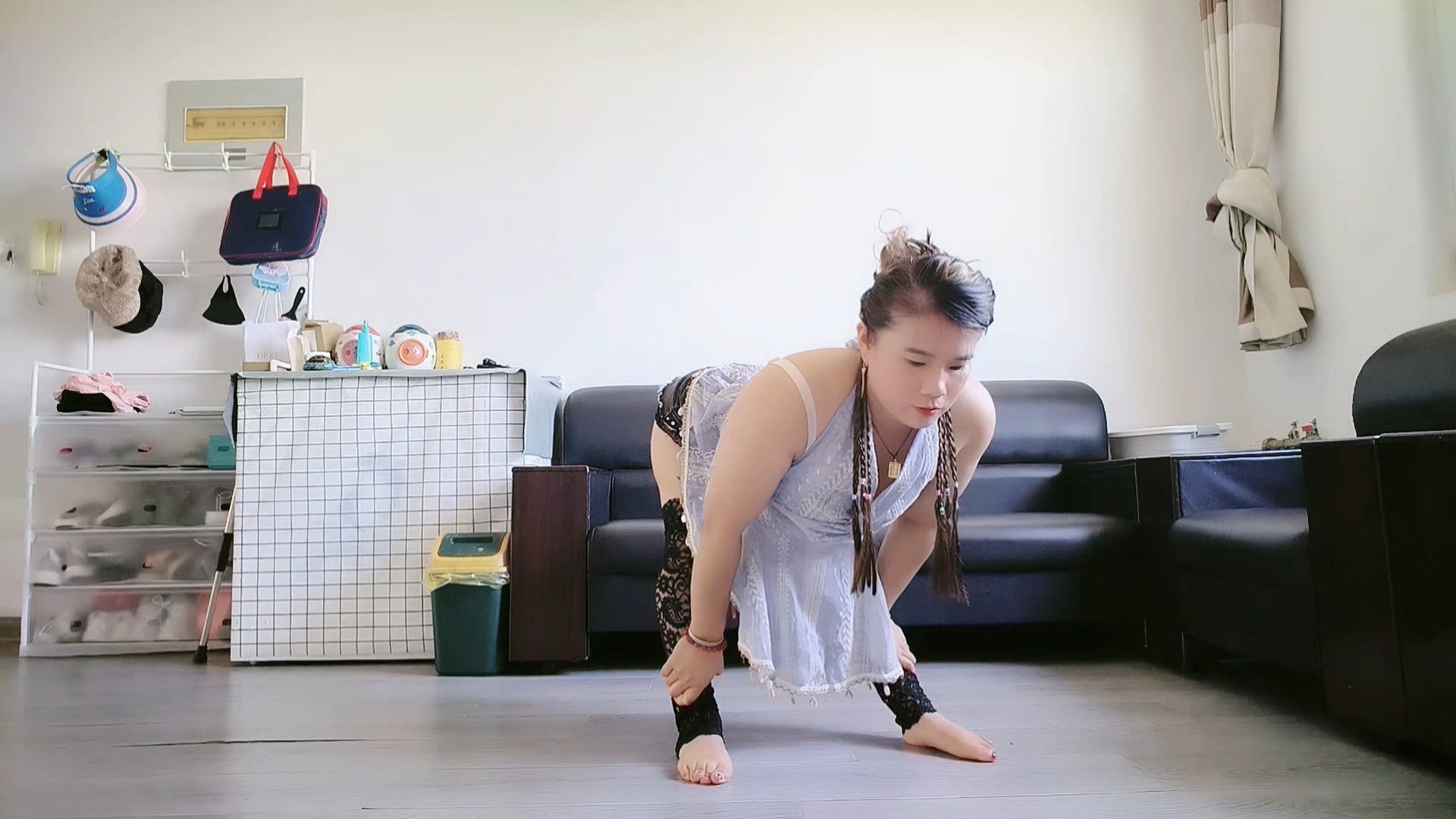 Carrie:Polio Lady's experience with multiple pairs of stockings