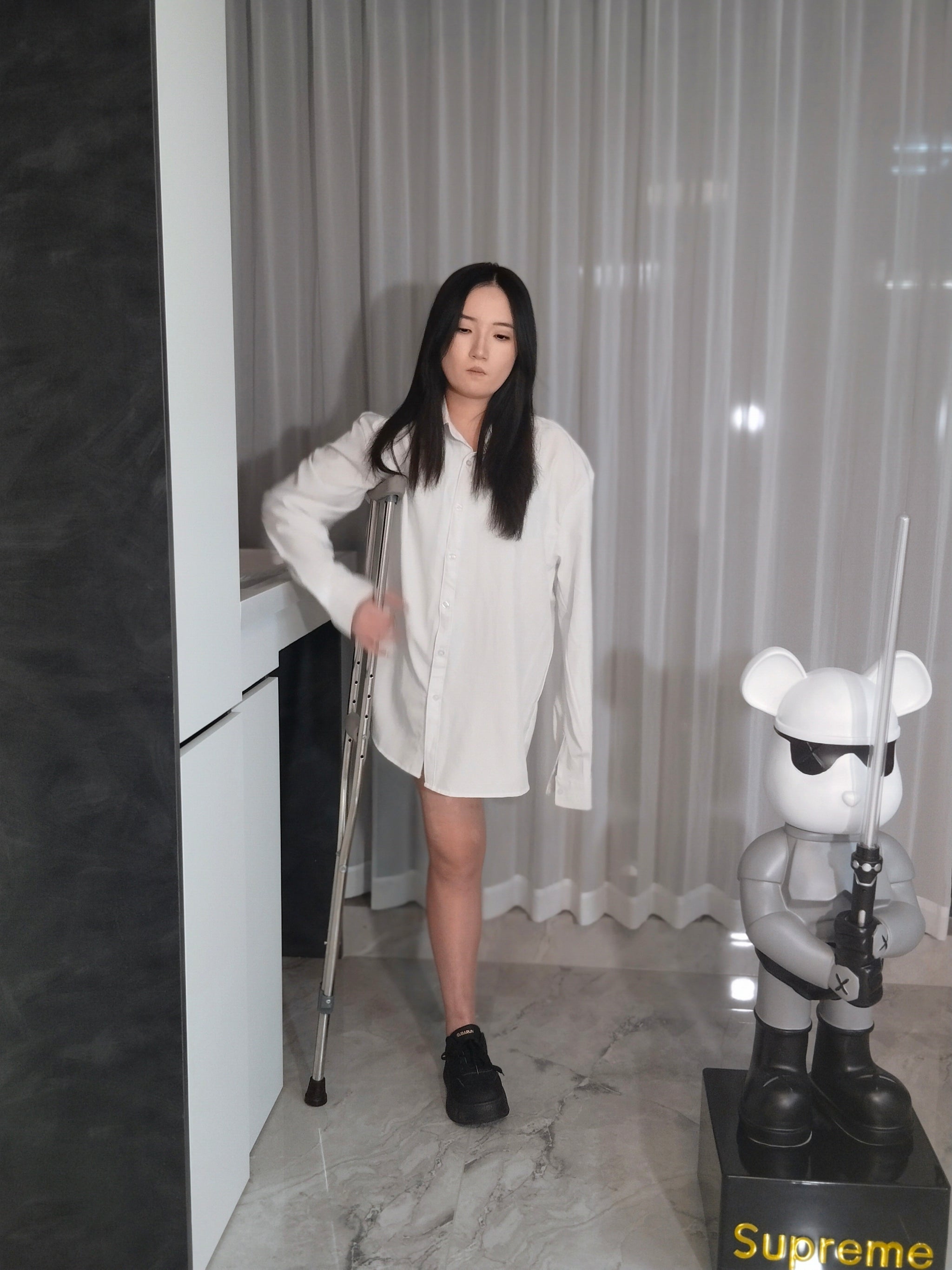 Beibei: OOE Amputee Girl's Real Daily Home Life Clips