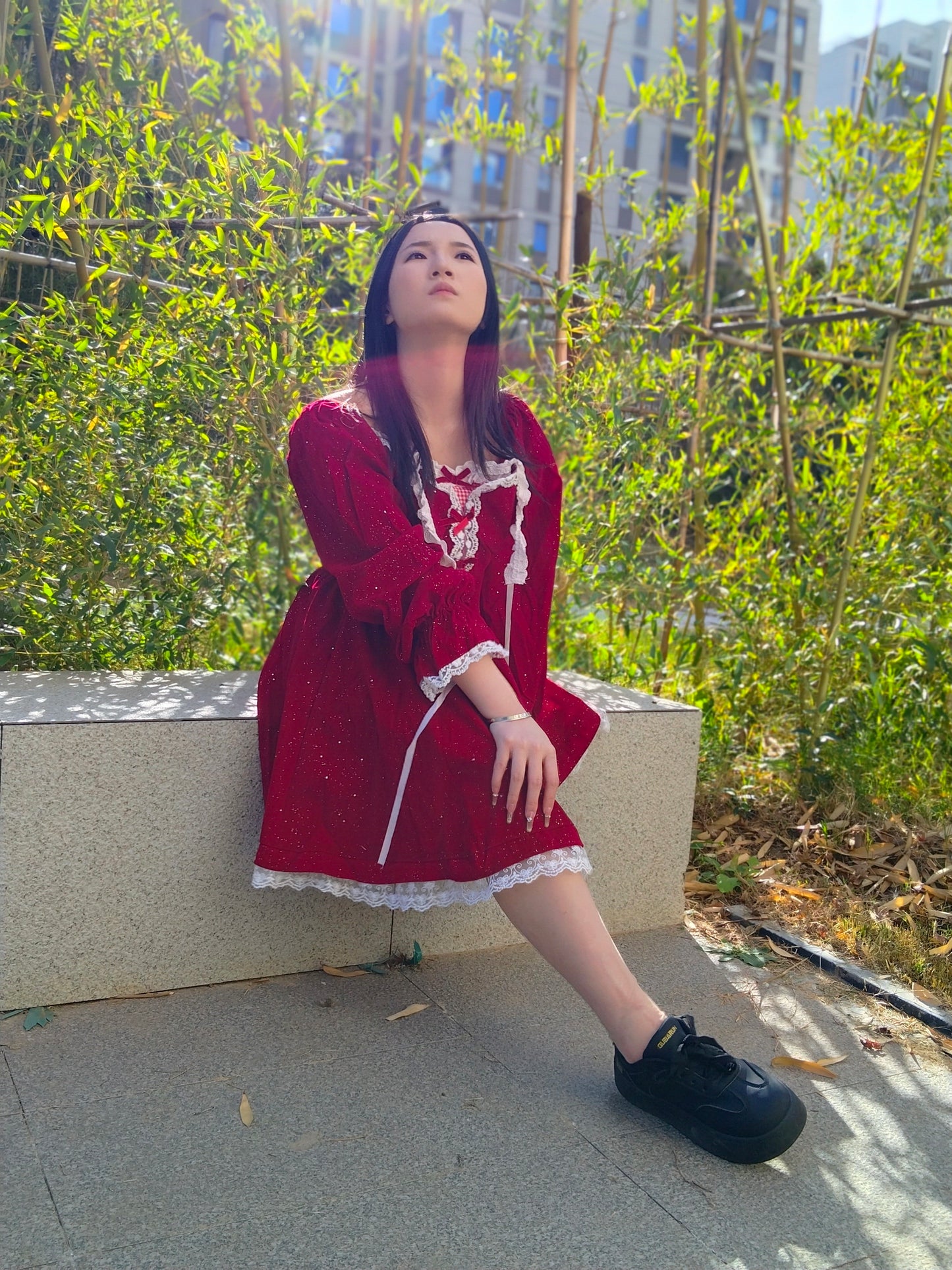 Beibei: OOE Amputee Girl New Year Special - Red Lovers