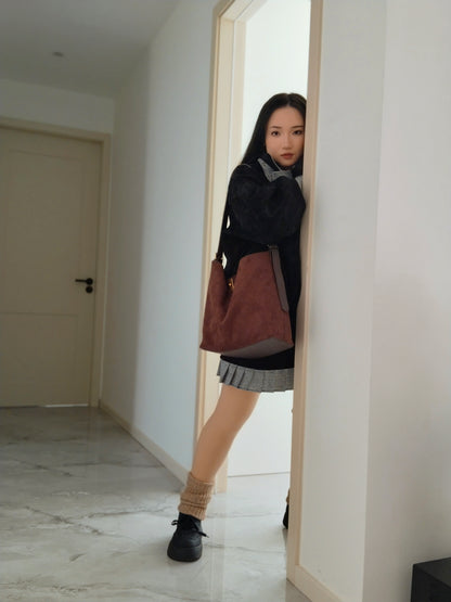 Beibei a Ooe Amputee Girl - A Terrifying Experience in the Underground Garage