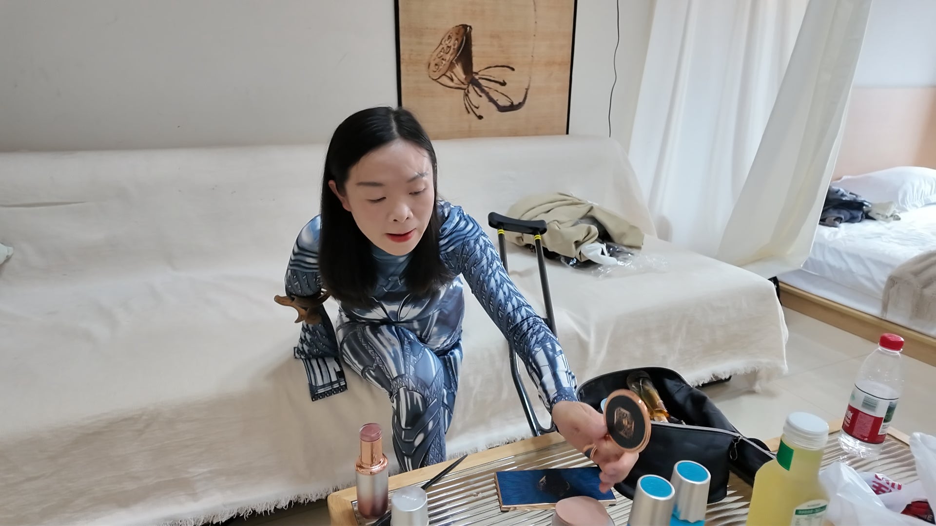 Mila: Ooe Amputee Girl, Spider-Man costume, one-handed makeup