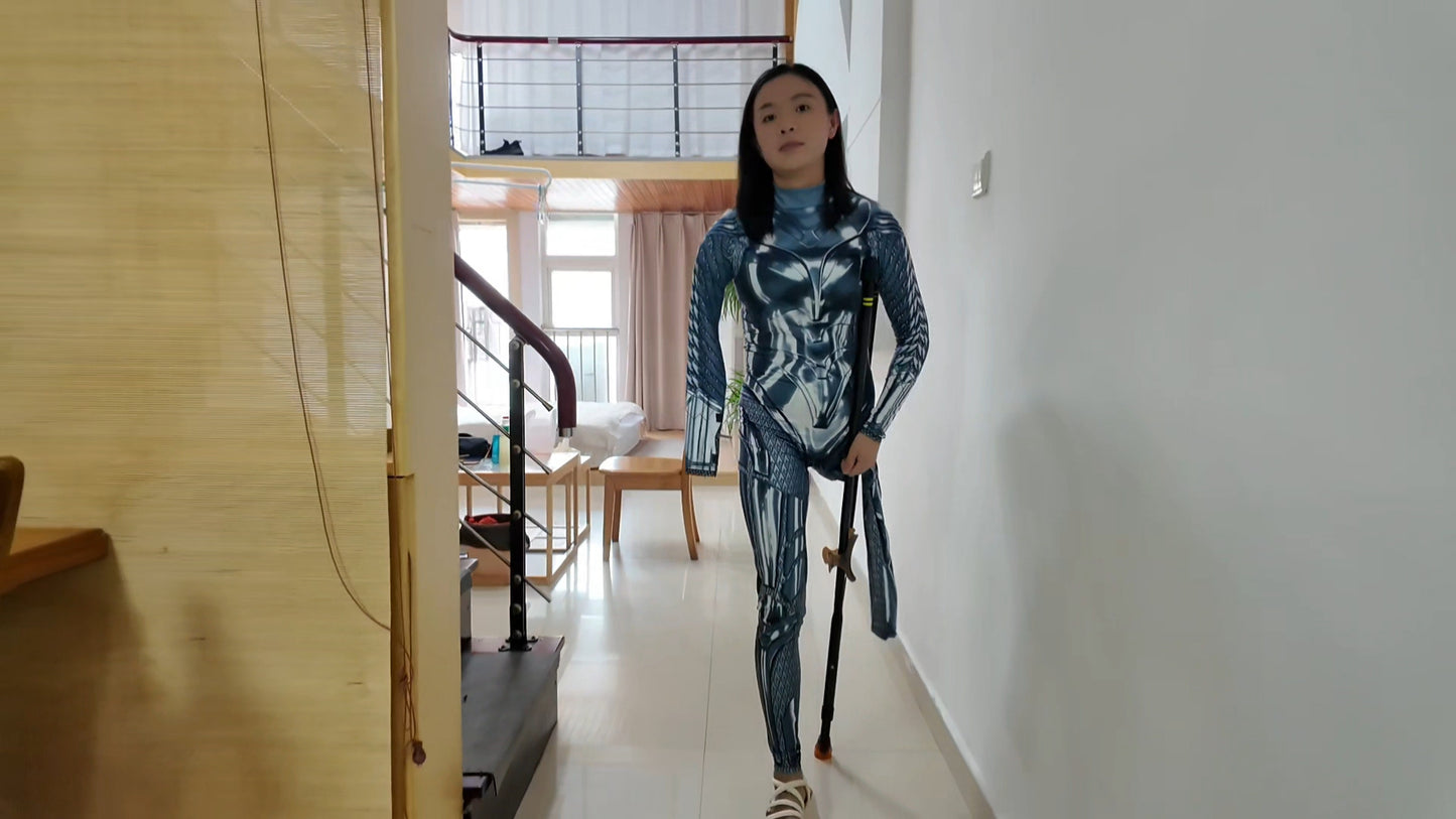 Mila: Ooe Amputee Girl, Spider-Man costume, one-handed makeup