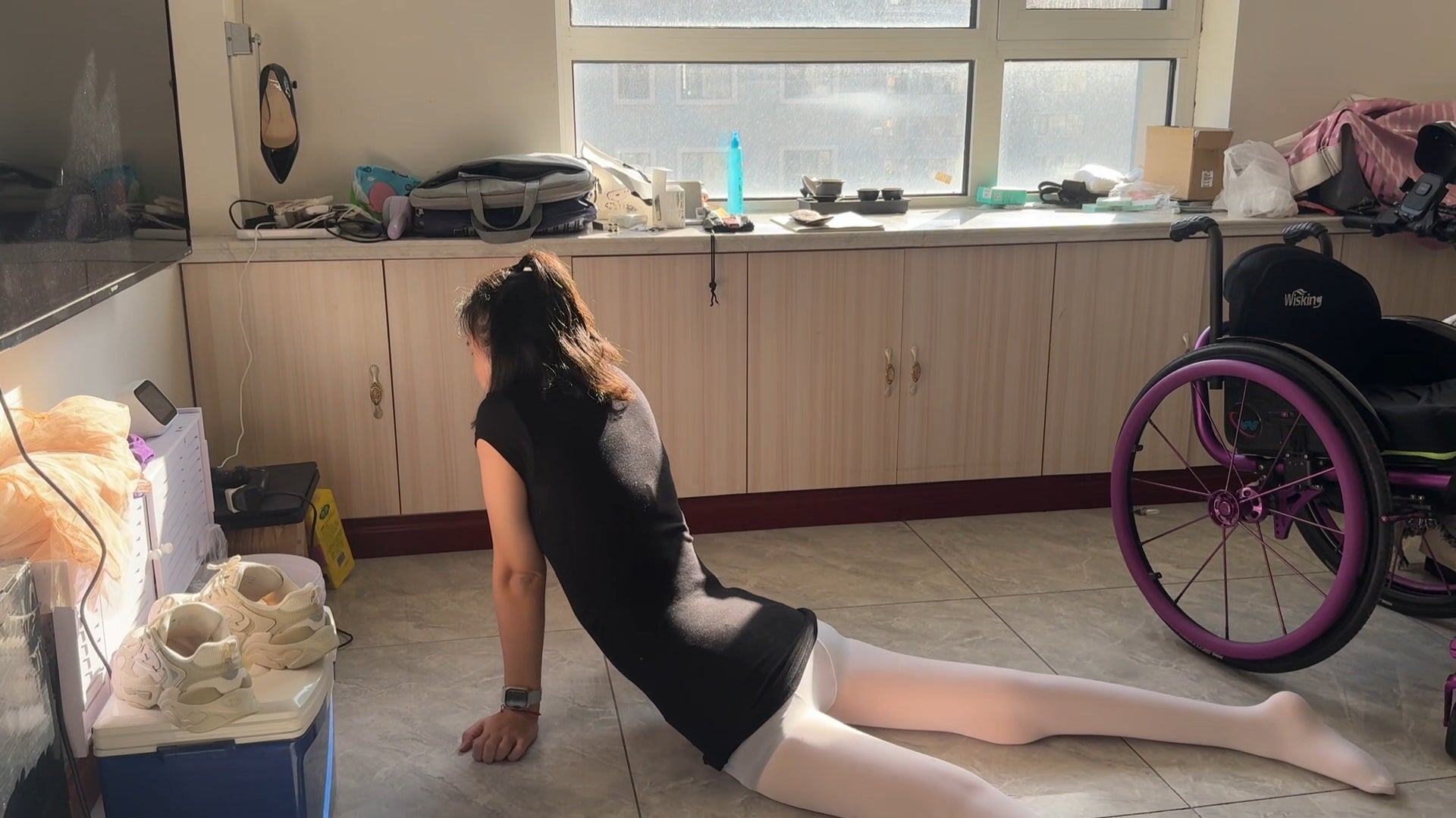 Zoe: The paraplegic girl licking her toes while wearing stockings