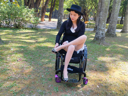 The Para Girl Jenny - Driving a car while in a wheelchair