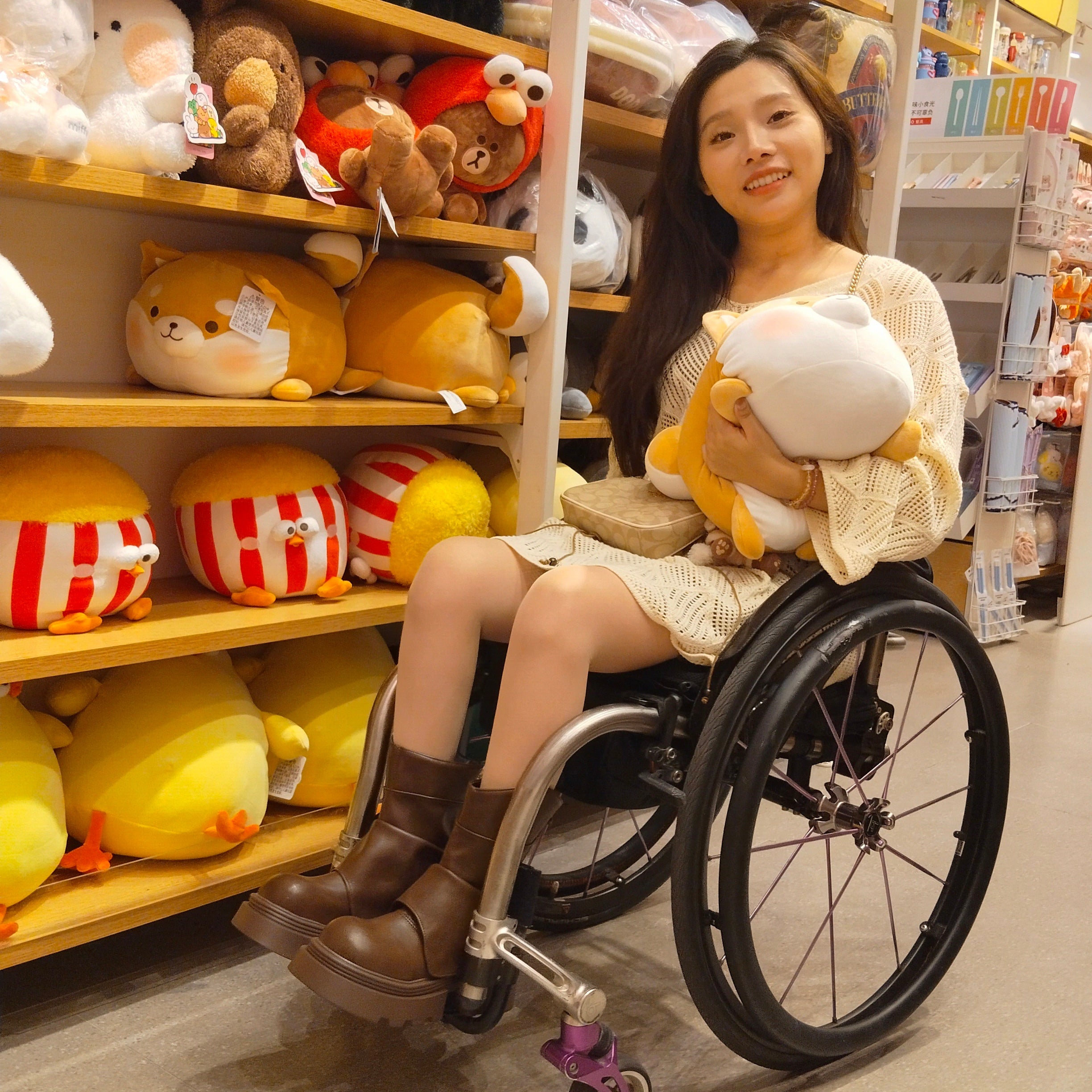 The Para Girl Kitty - Shopping in a Wheelchair