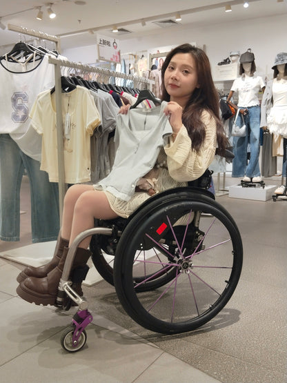 The Para Girl Kitty - Shopping in a Wheelchair
