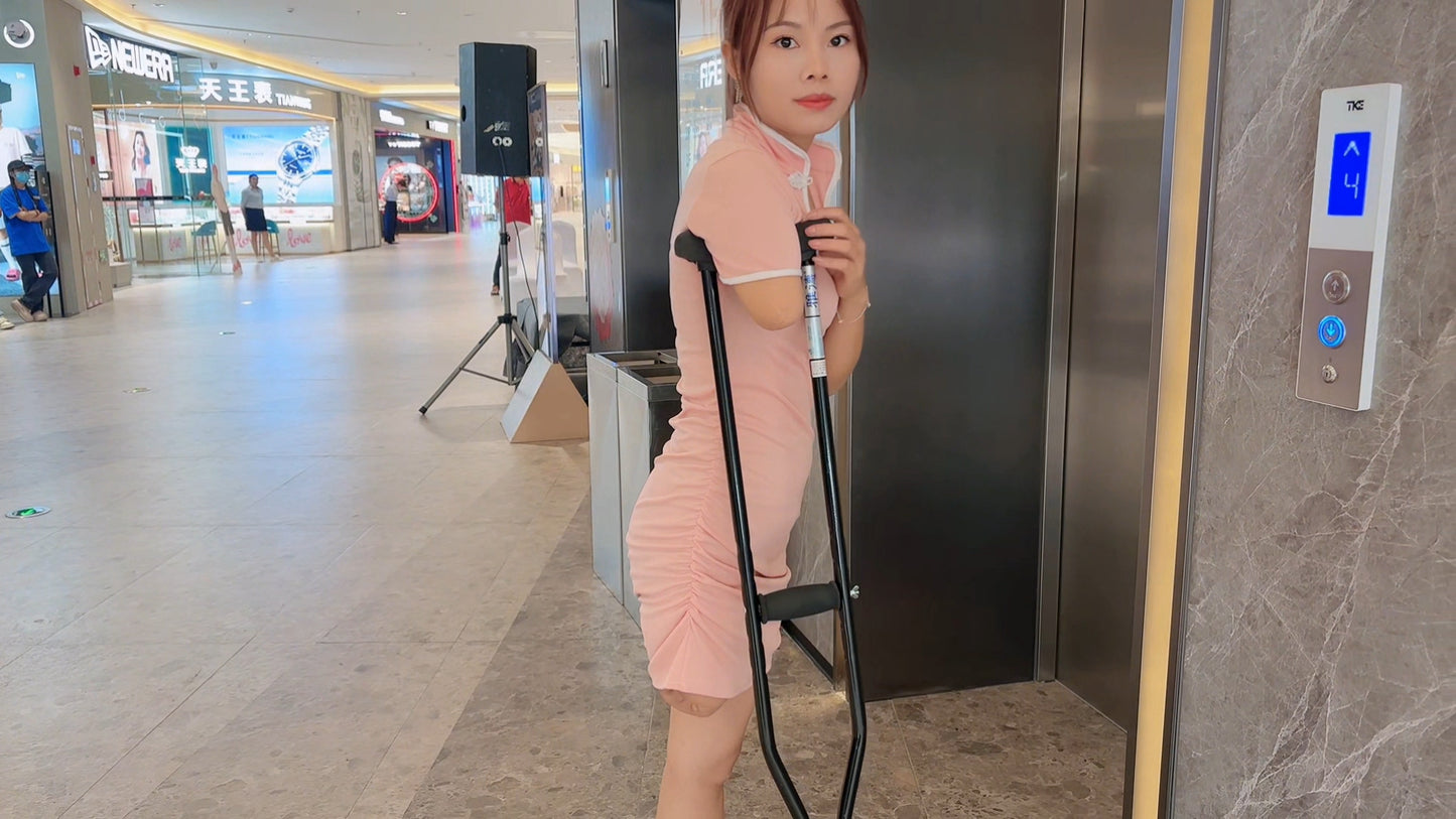 Abby Ooe, the Amputee Girl — Practicing Walking on Crutches to Go Shopping for High Heels