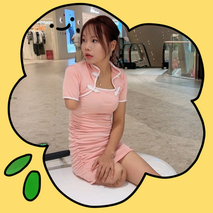 Abby Ooe, the Amputee Girl — Practicing Walking on Crutches to Go Shopping for High Heels