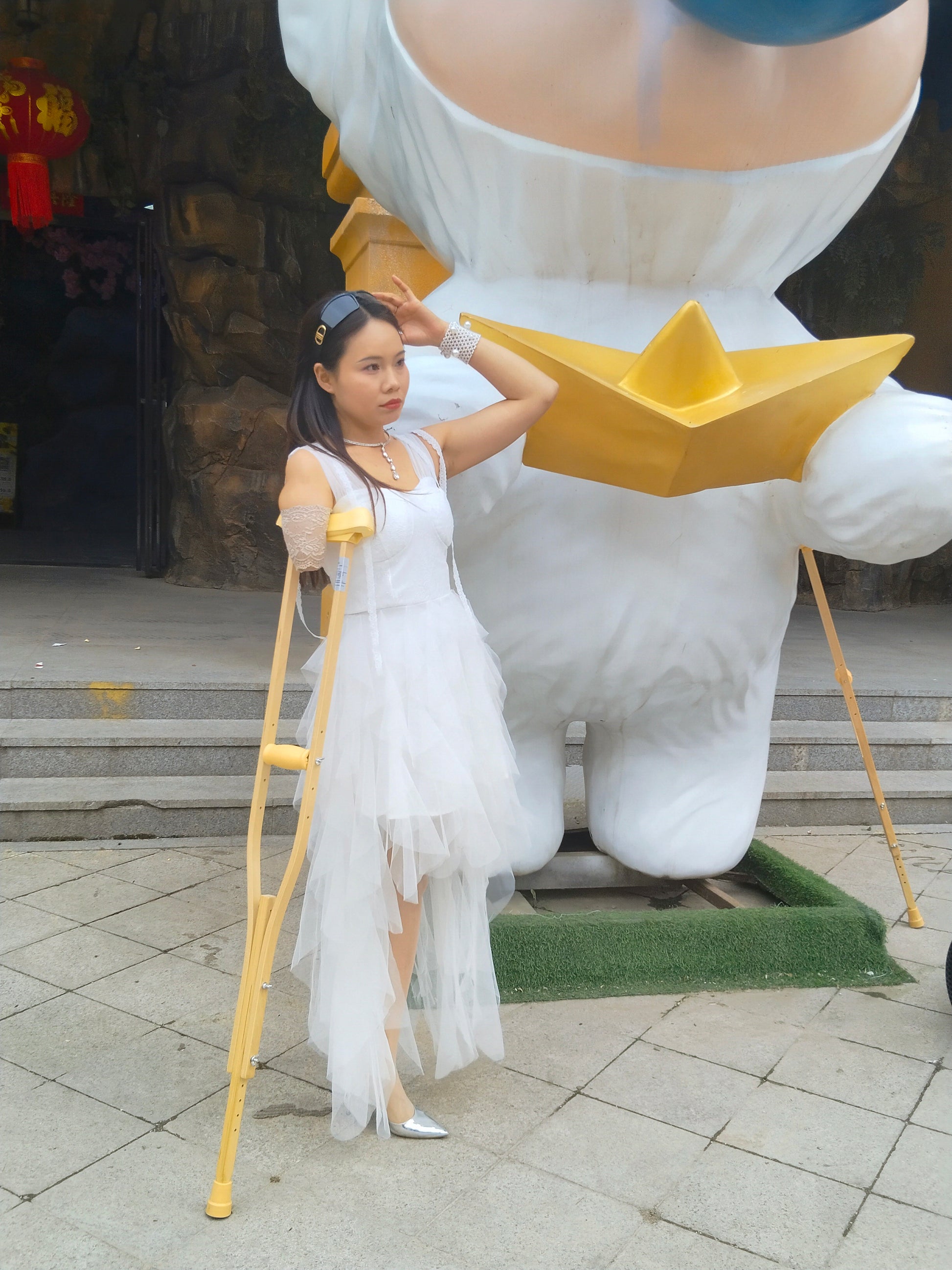Abby Ooe, the Amputee Girl — Tragedy in the Romantic Town
