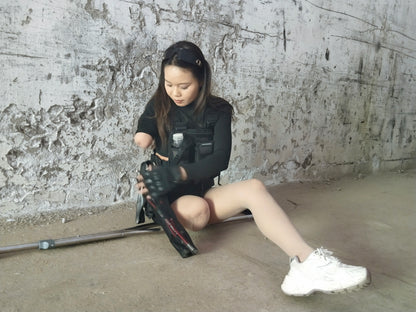 Abby Ooe, the Amputee Girl - Trying on a New Prosthetic Leg