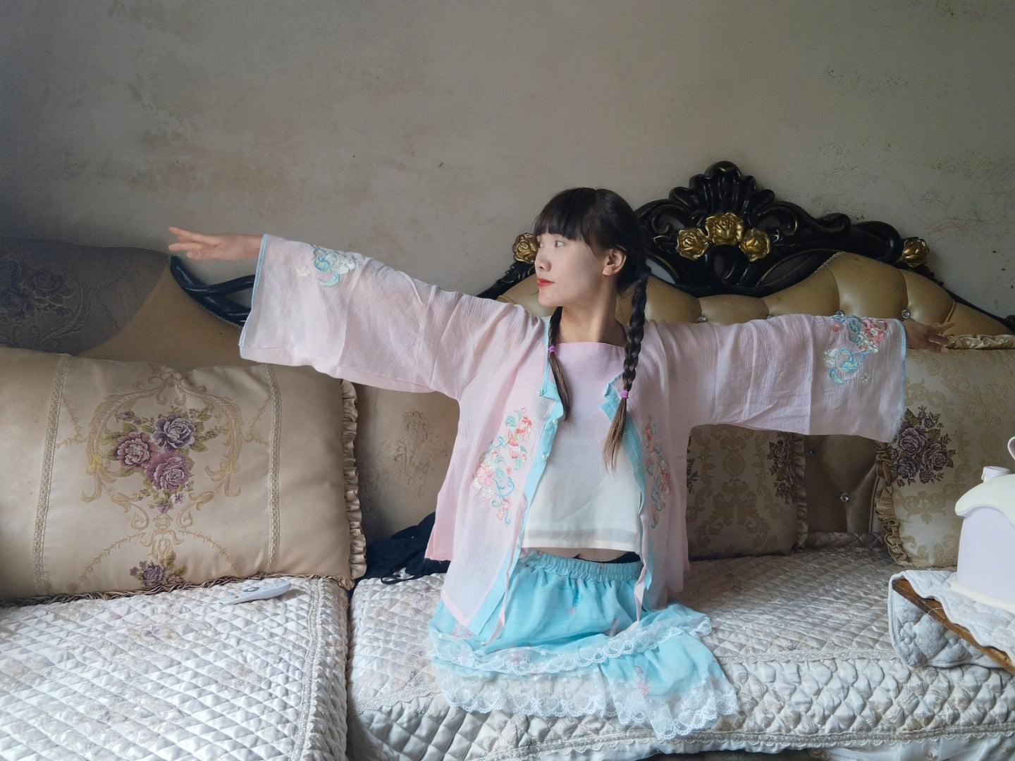 New Model, New Videos: The DAK Girl, Lvy — Life Without Legs