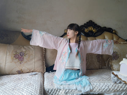 New Model, New Videos: The DAK Girl, Lvy — Life Without Legs