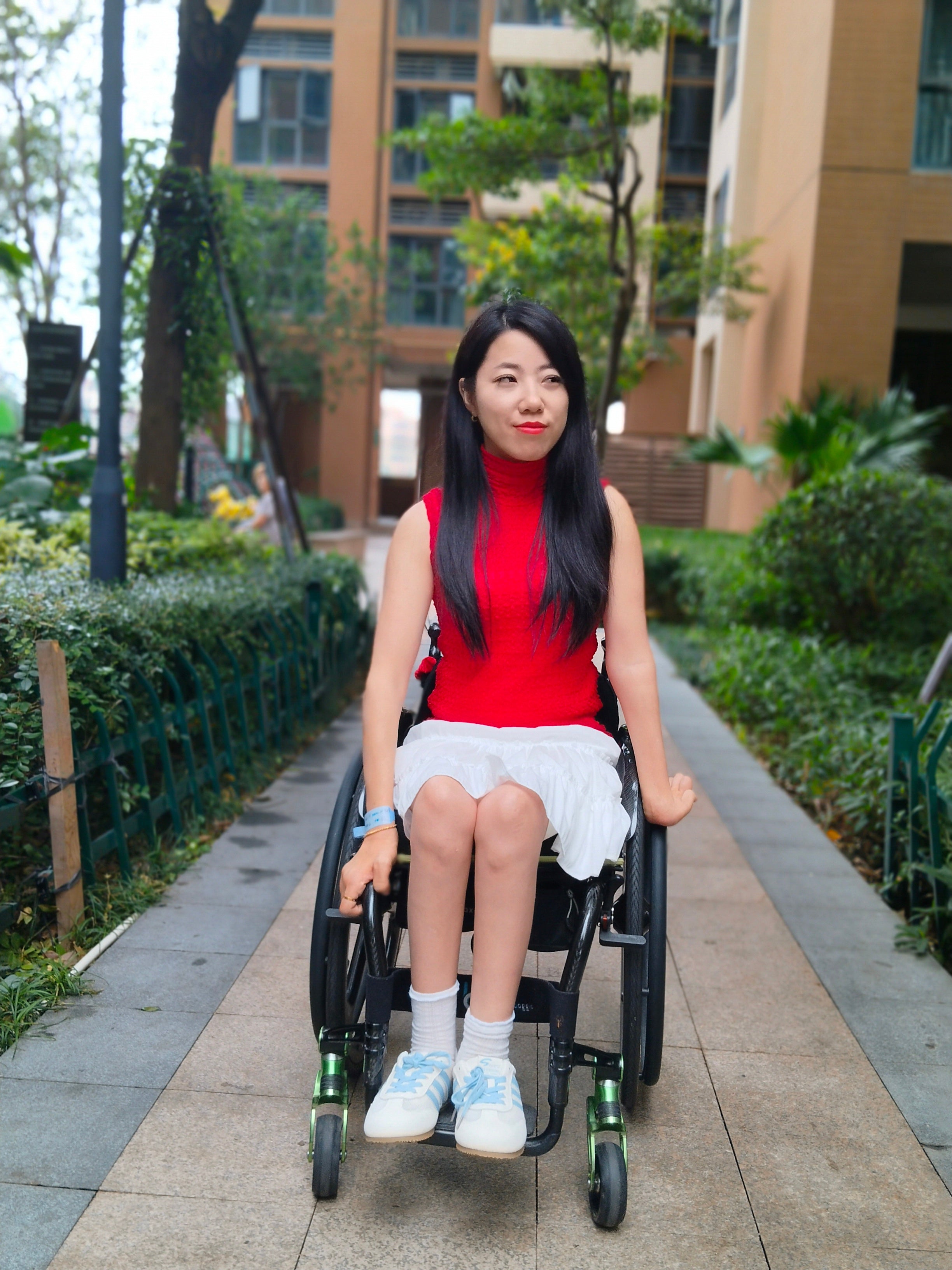 The Para Girl Sylvia - Experience Children's Playground Facilities