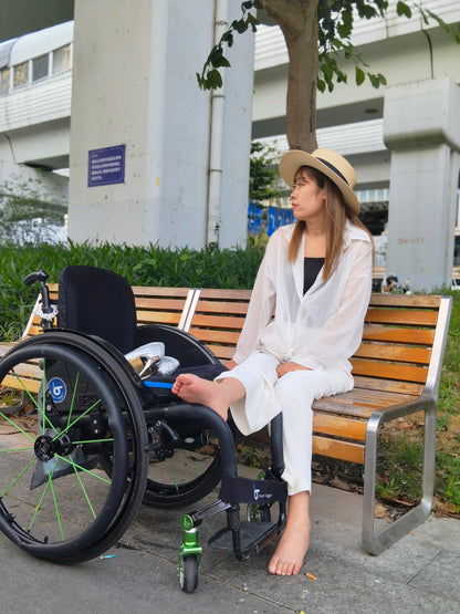 The Para Girl Cherry - High Heels Fell Off While Using a Wheelchair