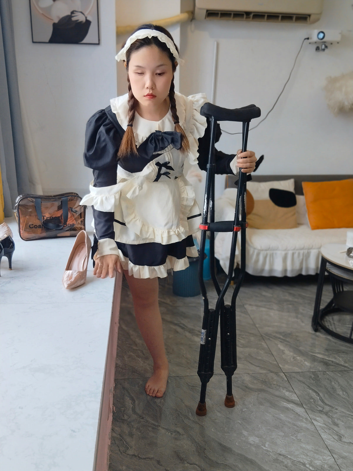 Jaya, the SHD and One-Eye Blind Girl - Halloween Special: A Maid Costume Day at Home