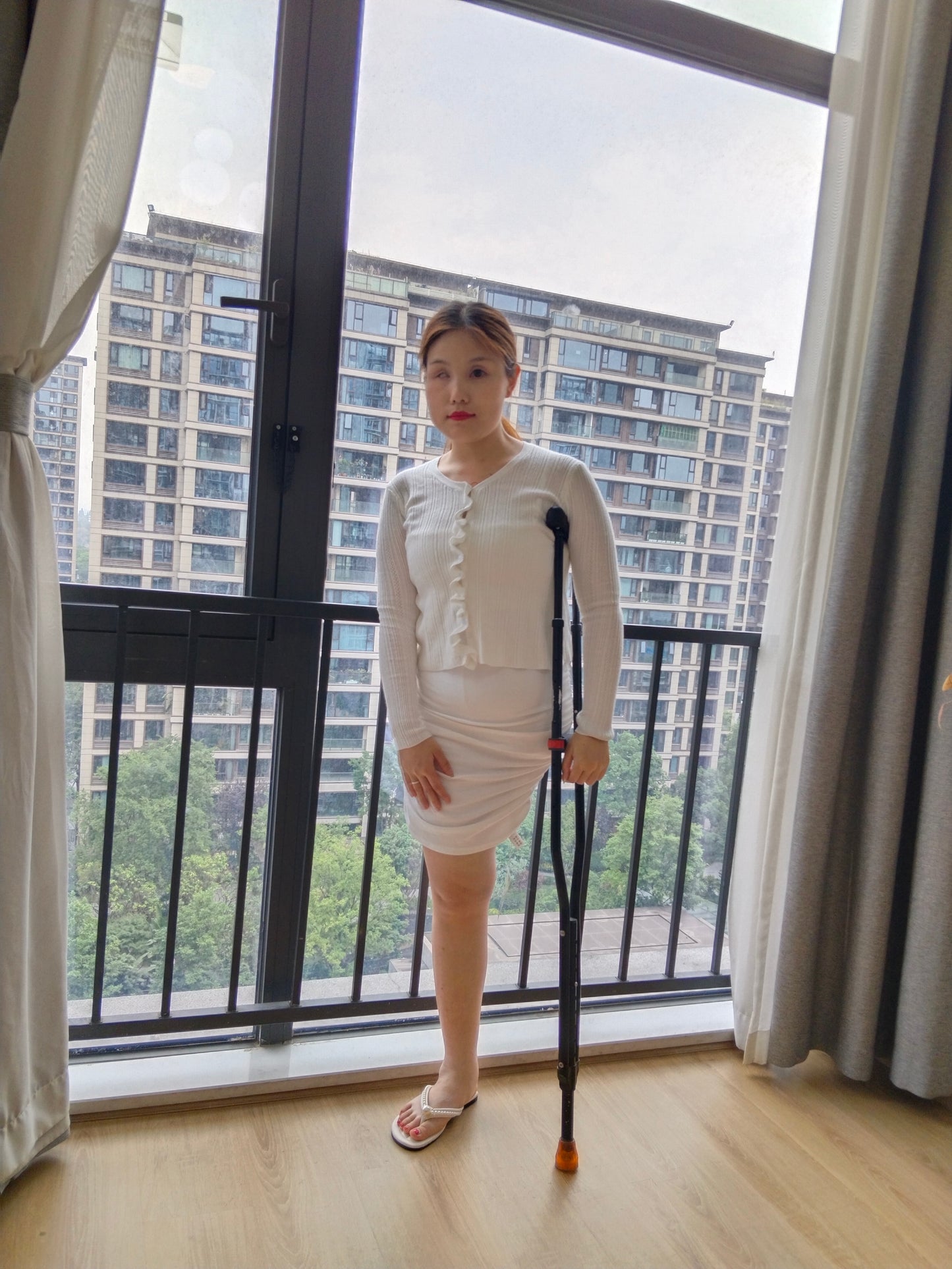 Jaya, the SHD and One-Eye Blind Girl - First Time Trying High Heels with Cudgels