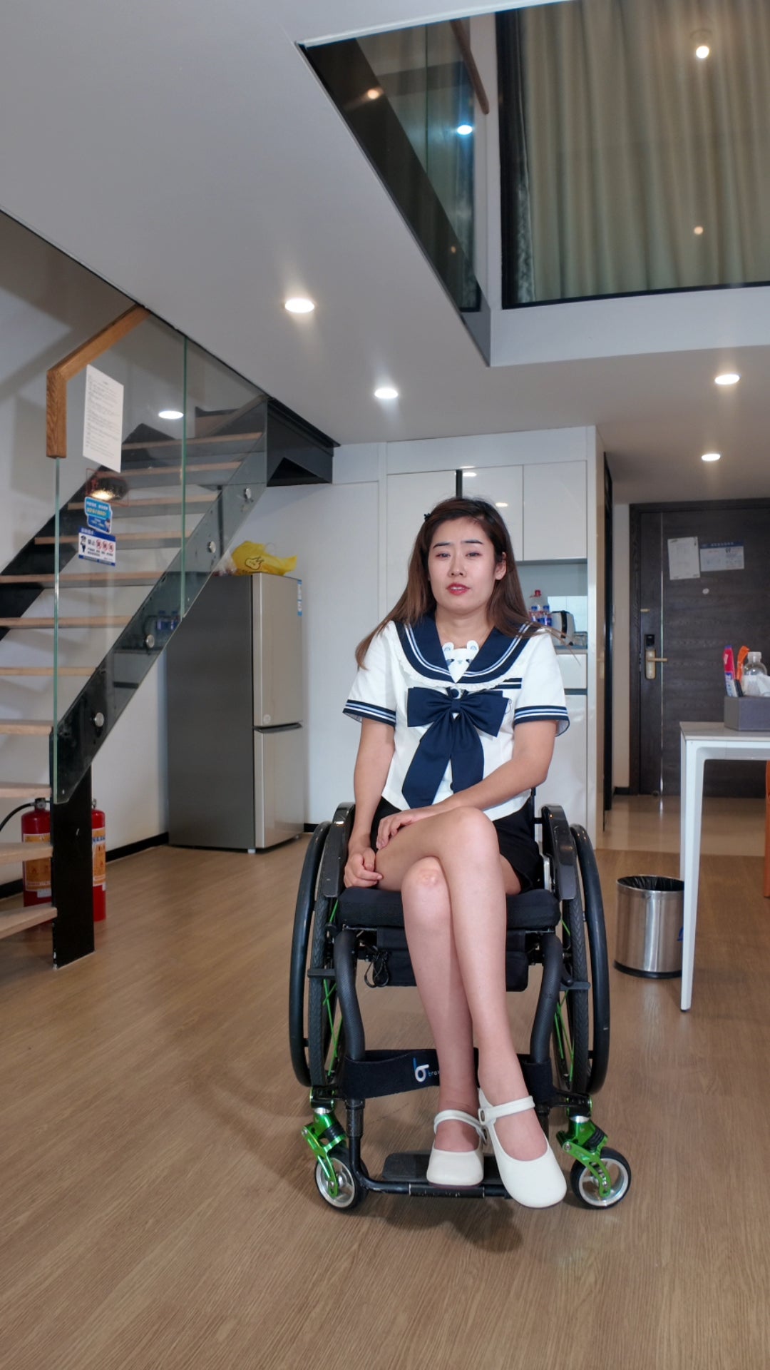 New Model, New Videos - The Para Girl Cherry