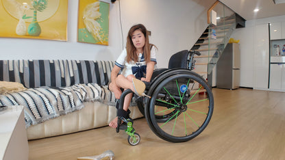 New Model, New Videos - The Para Girl Cherry