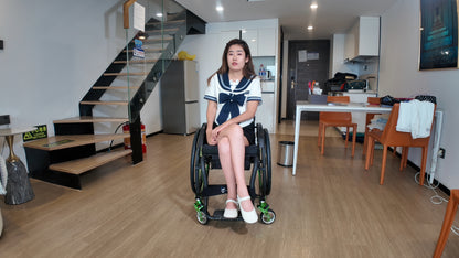 New Model, New Videos - The Para Girl Cherry