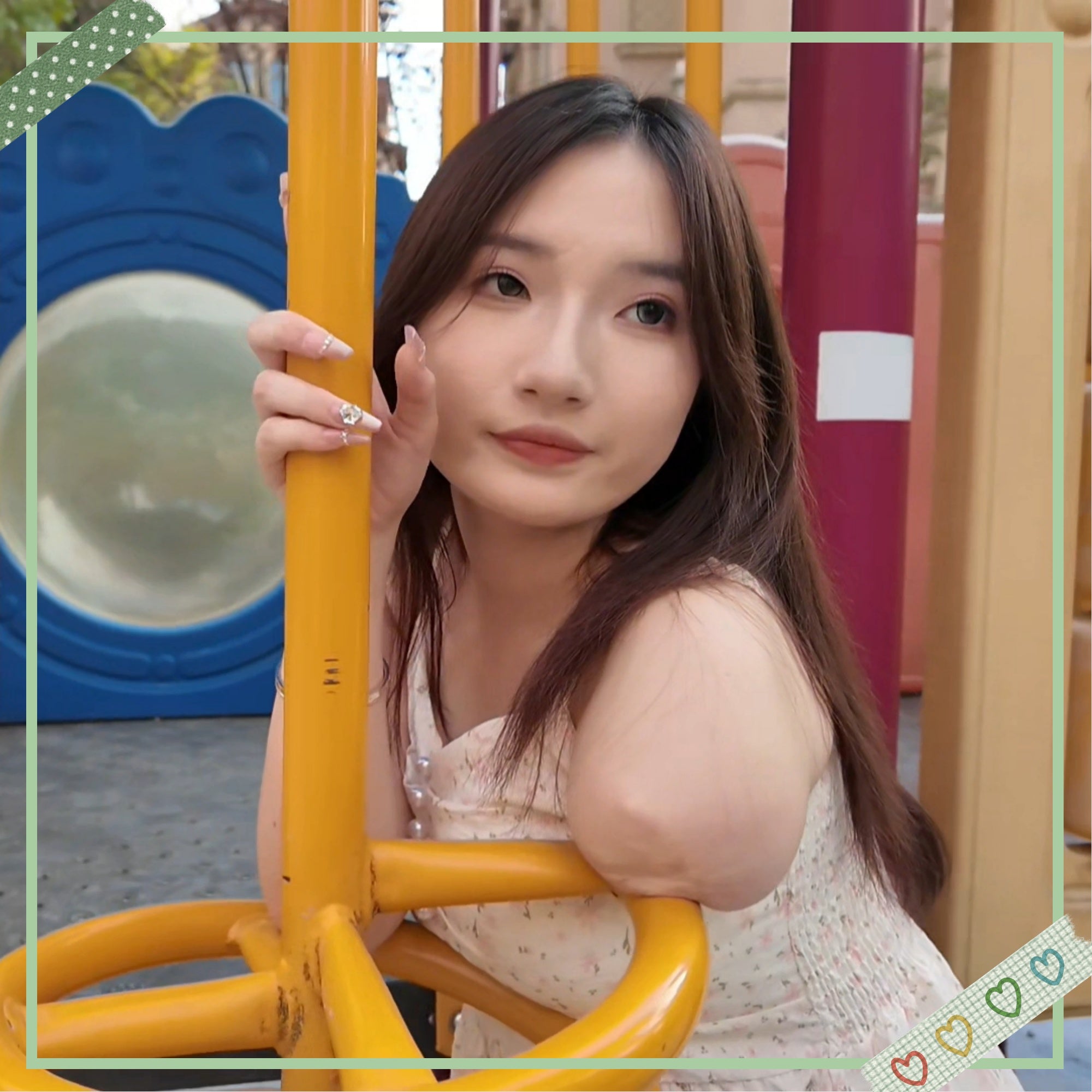 Beibei a Ooe Amputee Girl - Experience Outdoor Fitness Equipment