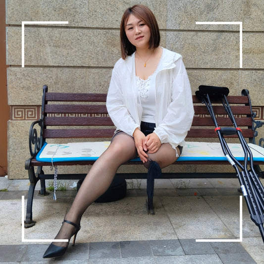 Grace, A Sak Girl - Traveling in High Heels and on a Single Cripple