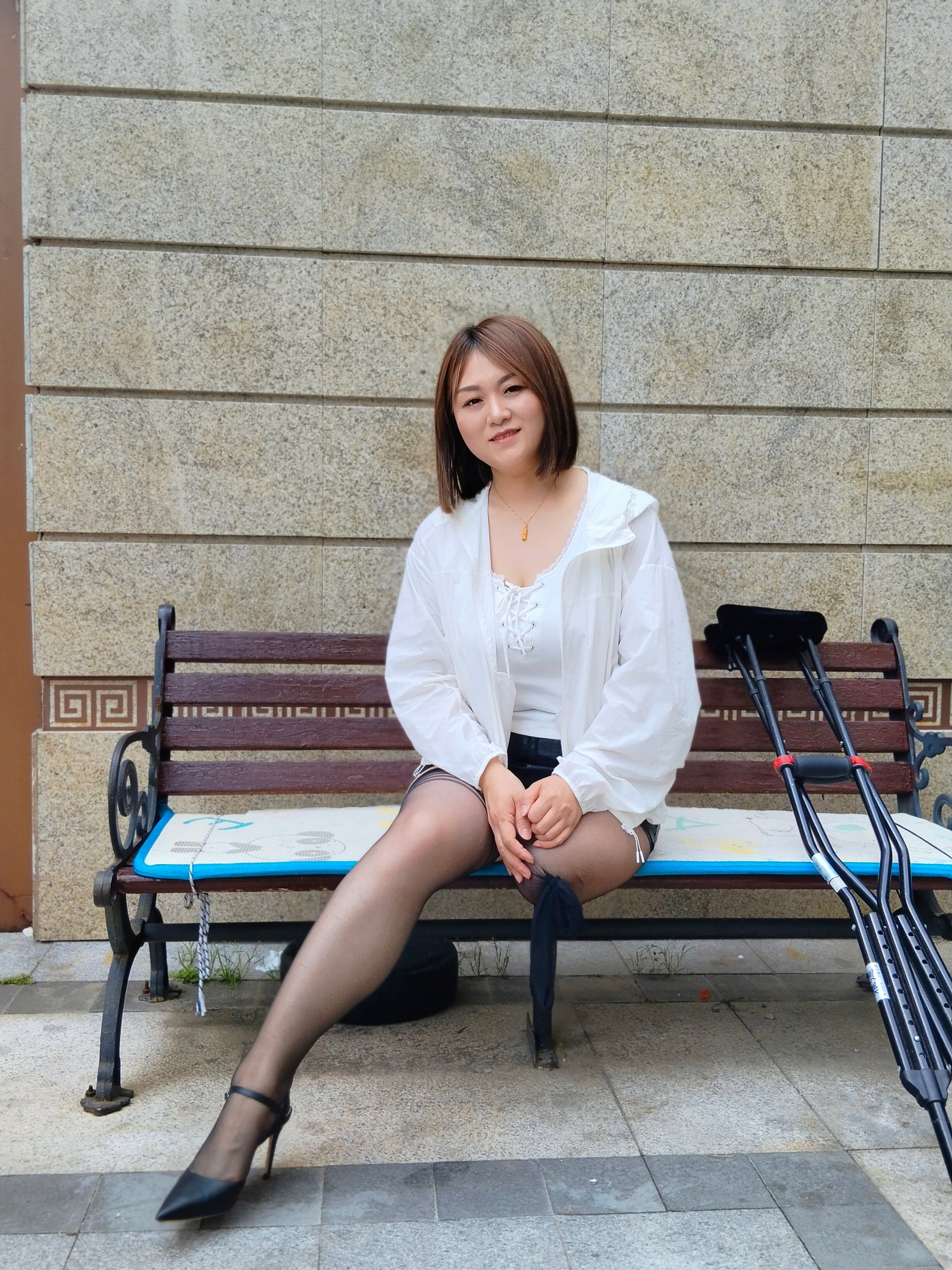 Grace, A Sak Girl - Traveling in High Heels and on a Single Cripple